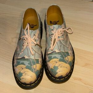 THE MET. DR. MARTENS. SIZE 37EU
